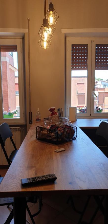 Beautiful Apartament On The Outskirts Of Rome Barbara Casa Vacanza Roma Portuense Bagian luar foto